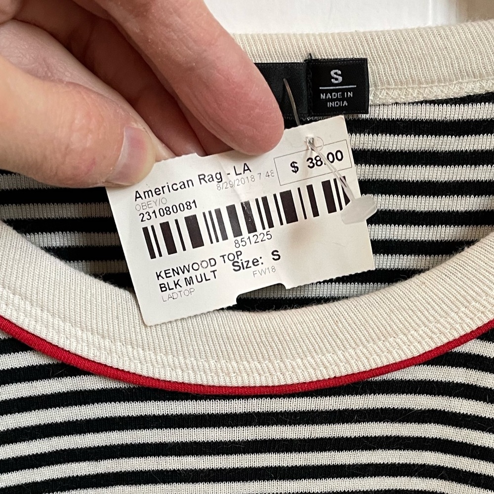 NWT Obey Short Sleeved Tee - Picture 6 of 6